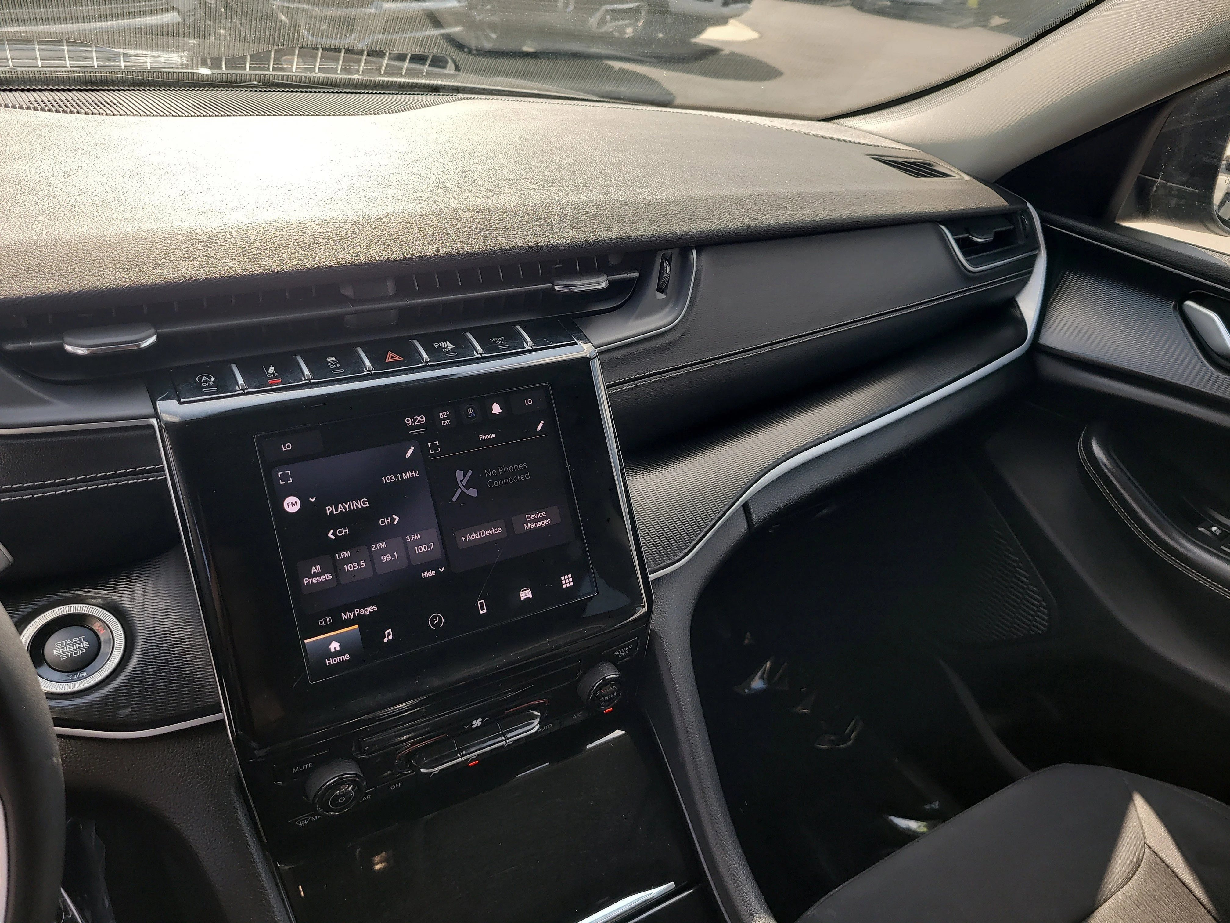 Used 2024 Baltic Gray Metallic Clearcoat Jeep Laredo image 20