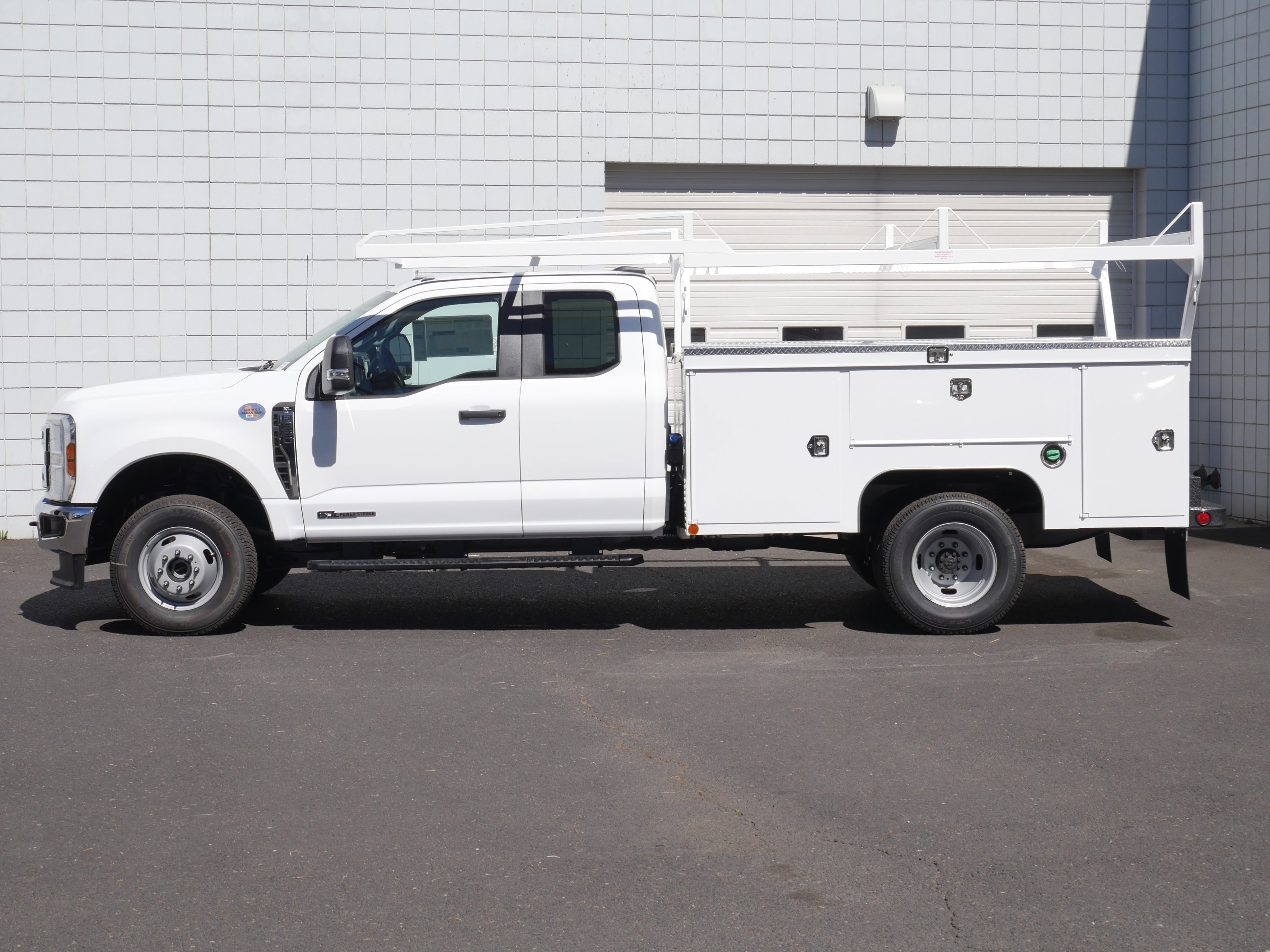 New 2026 Oxford White Ford F-350® XL image 14