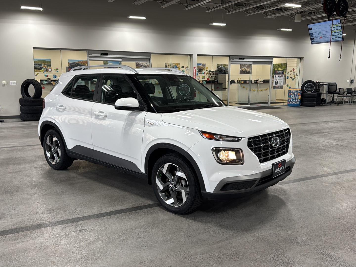 Certified Used 2023 Lunar White Hyundai SEL image 9