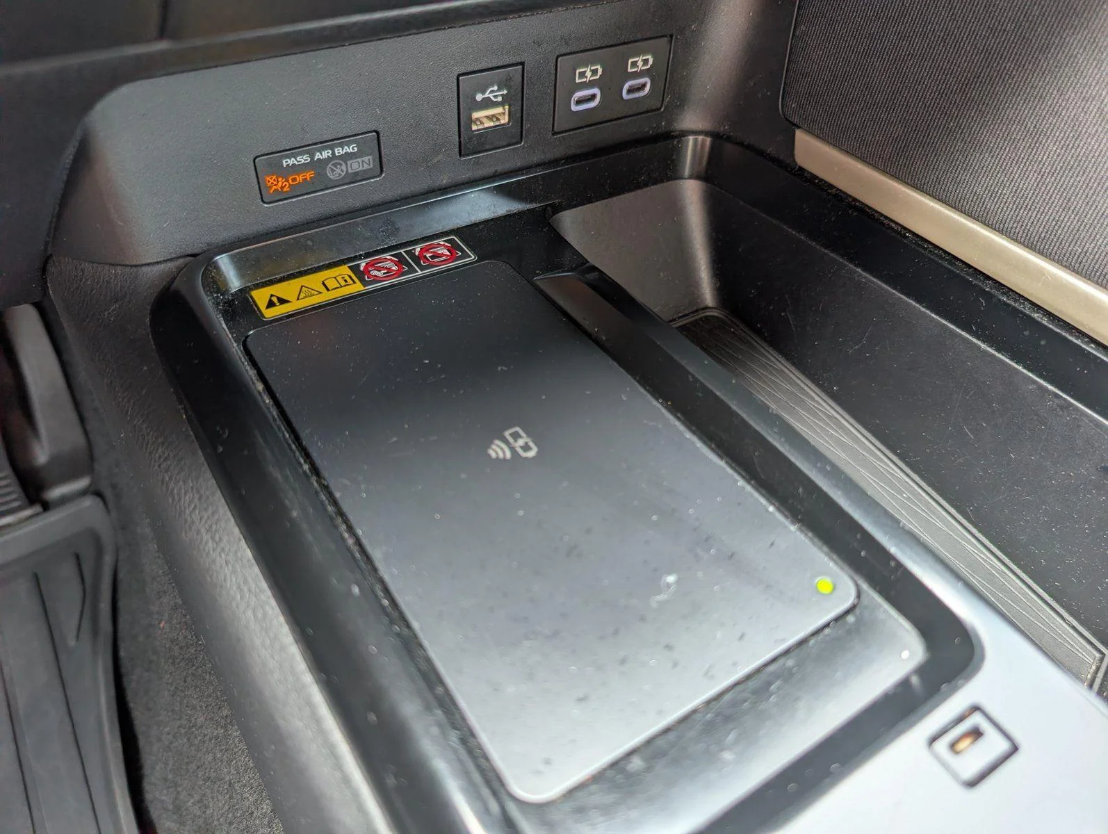 Used 2025 Ice Cap Toyota LE image 17