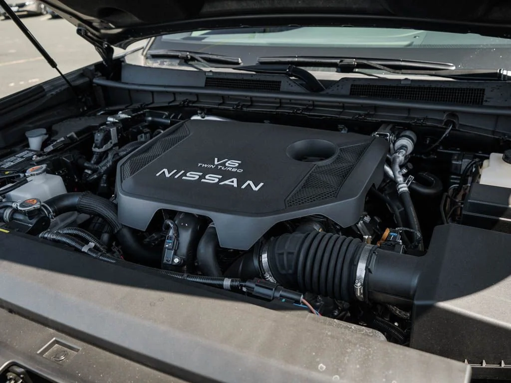 New 2026 Gun Metallic/Super Black Nissan PRO-4X image 7