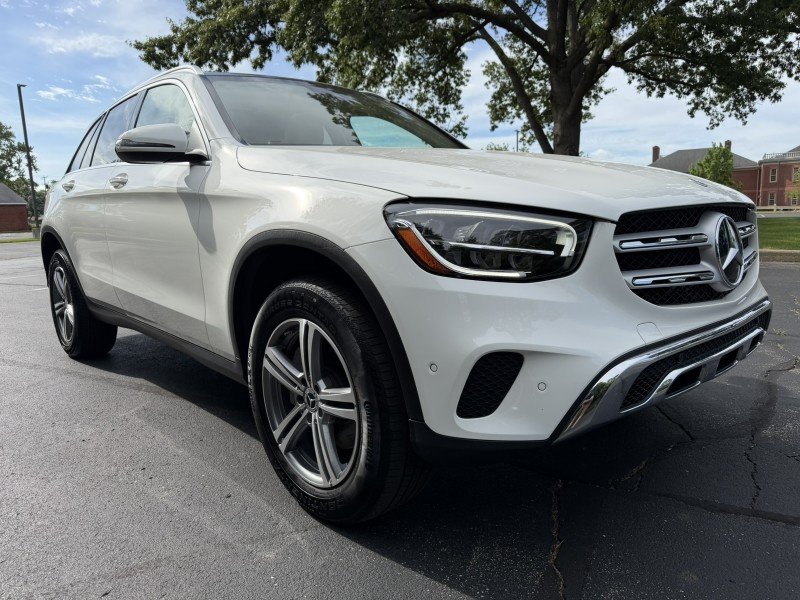 Certified Used 2022  Mercedes-Benz GLC 300 image 1