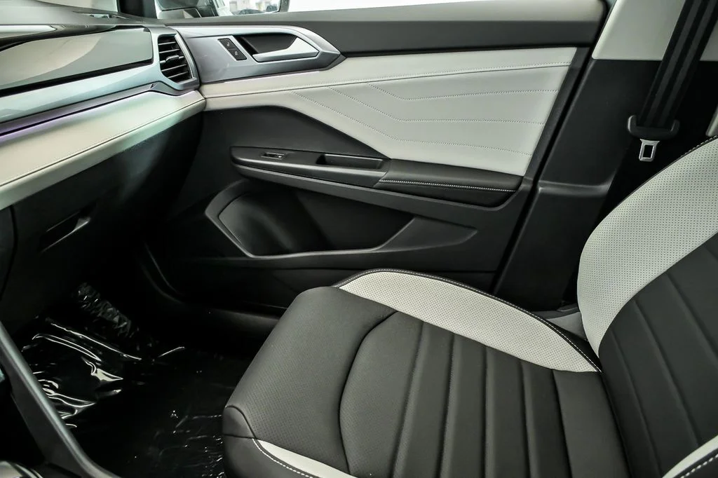New 2026 Gray Volkswagen 1.5T SEL image 17