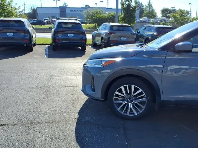 Used 2024 Gray Nissan SV image 20