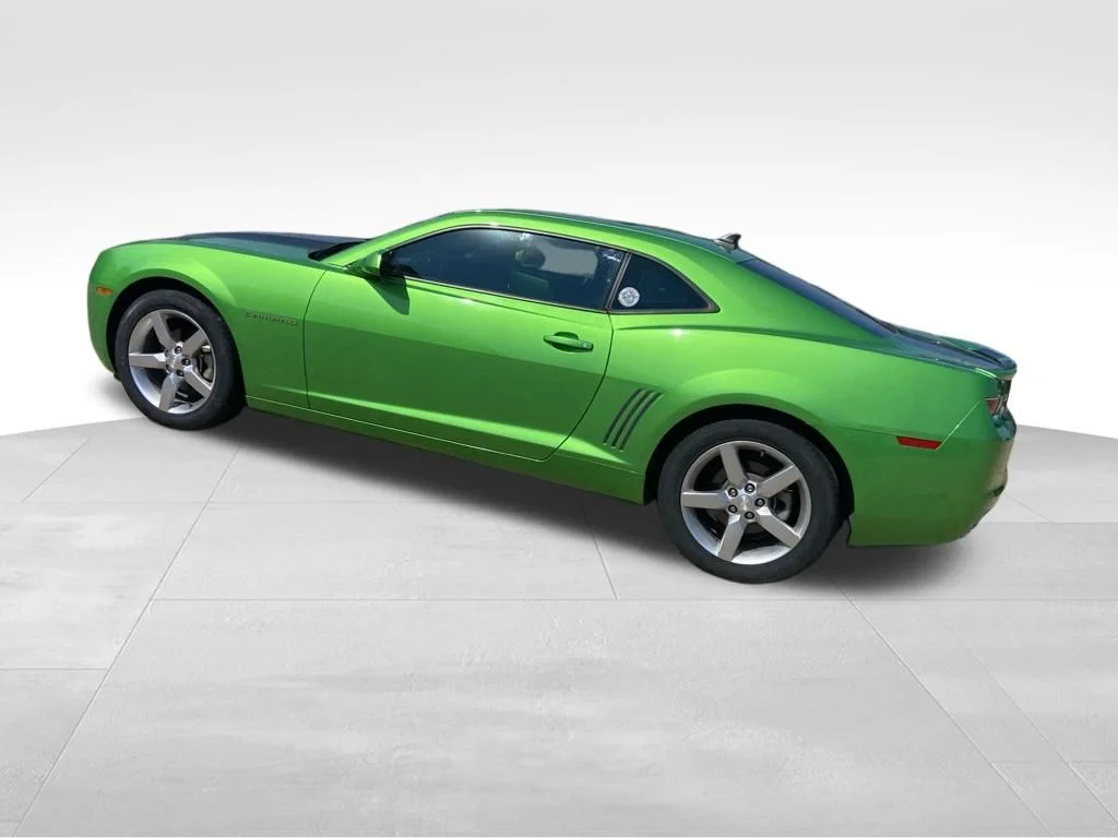 Used 2010 Green Chevrolet 1LT image 21