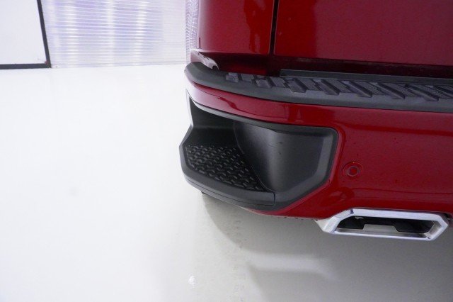 Used 2021 CAYENNE RED TINTCOAT GMC AT4 image 9