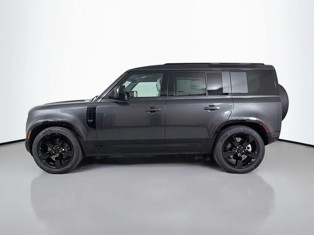 New 2026 Carpathian Grey Land Rover X-Dynamic SE image 8