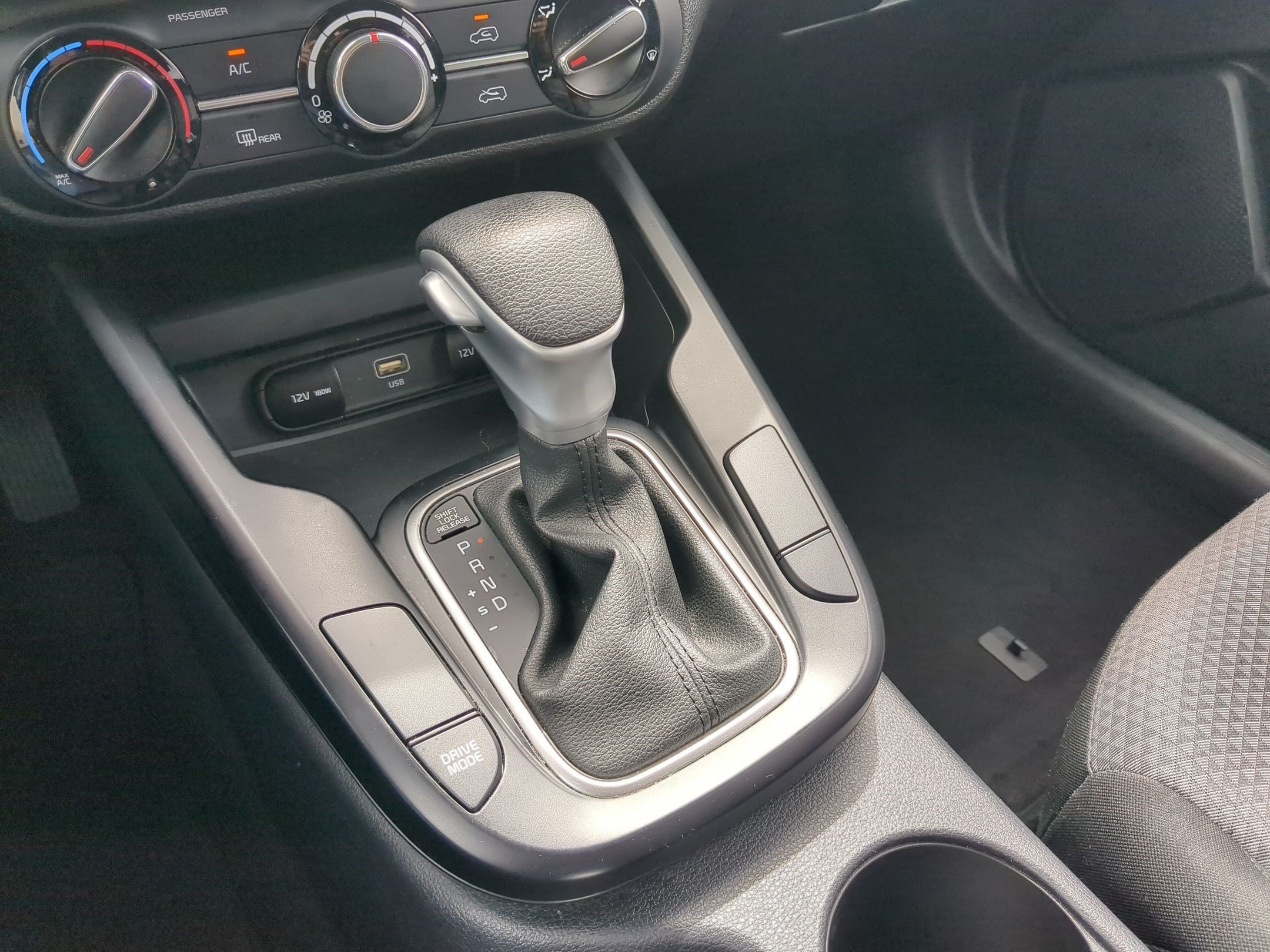 Used 2023 Gravity Gray Kia LX image 24