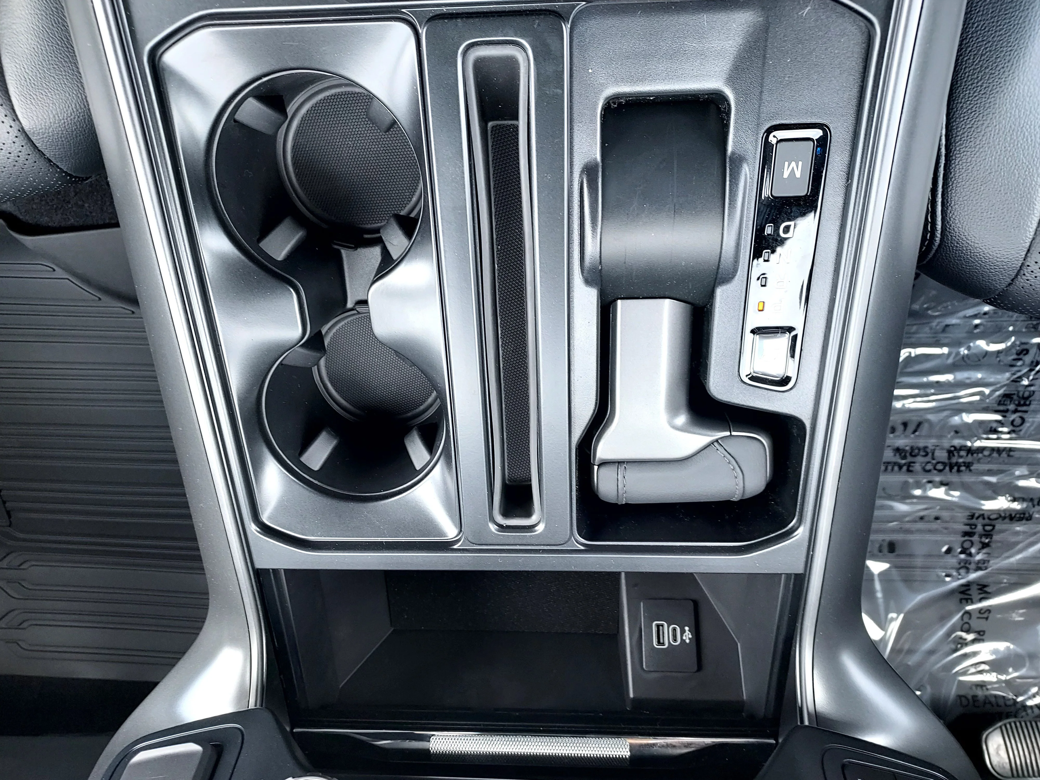 New 2026 Carbonized Gray Metallic Ford LARIAT image 21