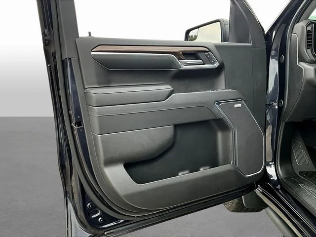 Used 2024 Gray Chevrolet RST image 24
