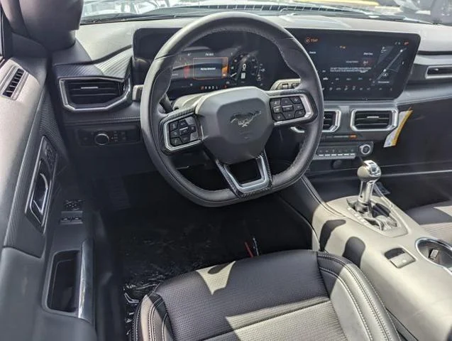 2025 Ford Mustang EcoBoost Premium Fastback - Photo 24