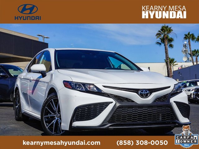 2024 Toyota Camry SE
