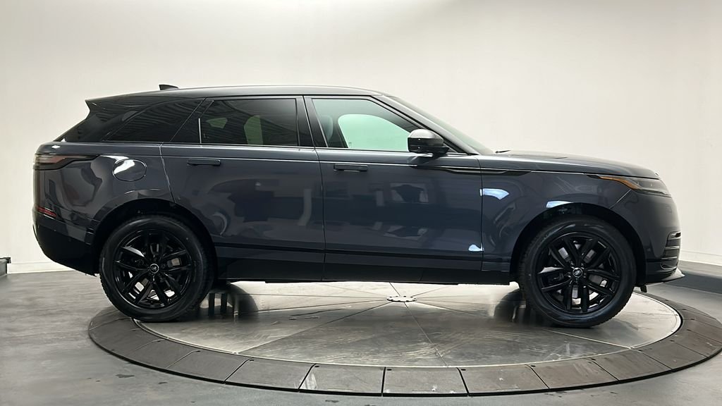 Certified Used 2026 Varesine Blue Metallic Land Rover Dynamic SE image 6