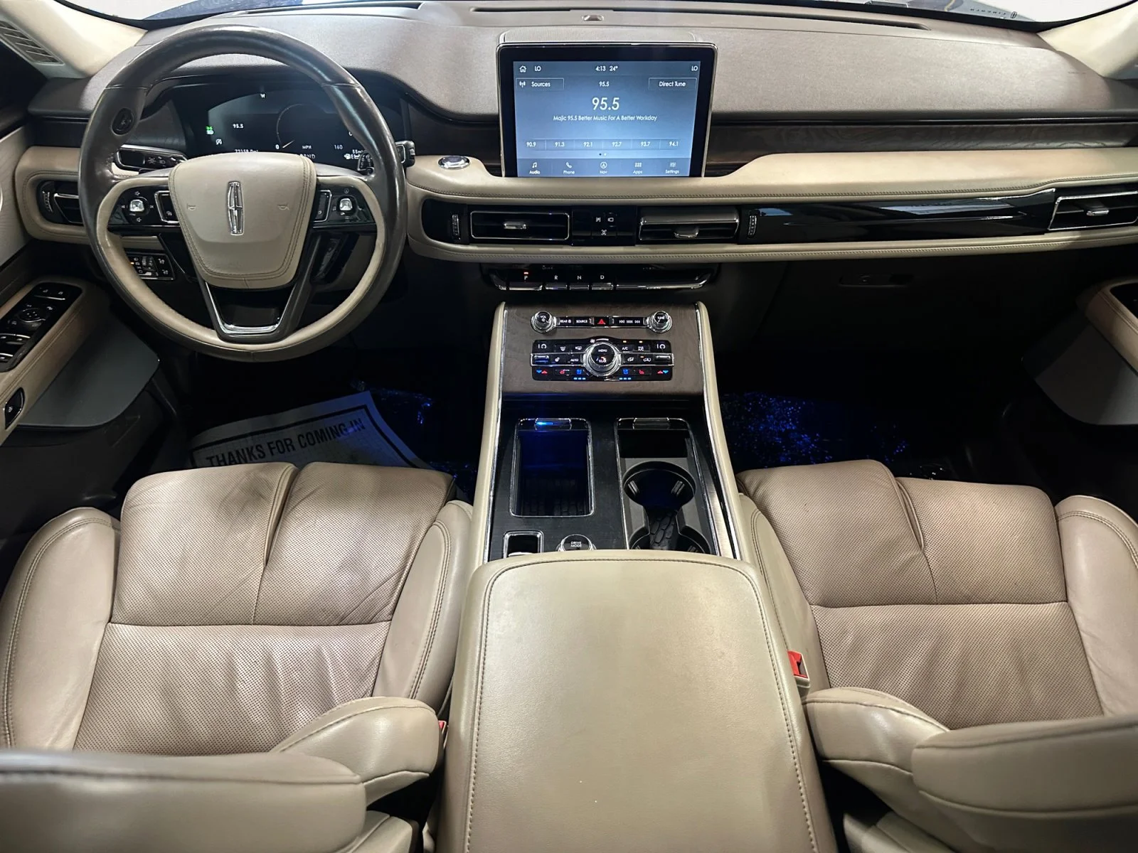Used 2020 Blue Diamond Metallic Lincoln Reserve image 3
