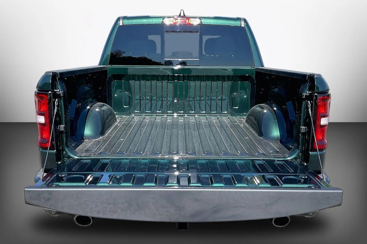 New 2026 Serrano Green Metallic RAM Big Horn/Lone Star image 24