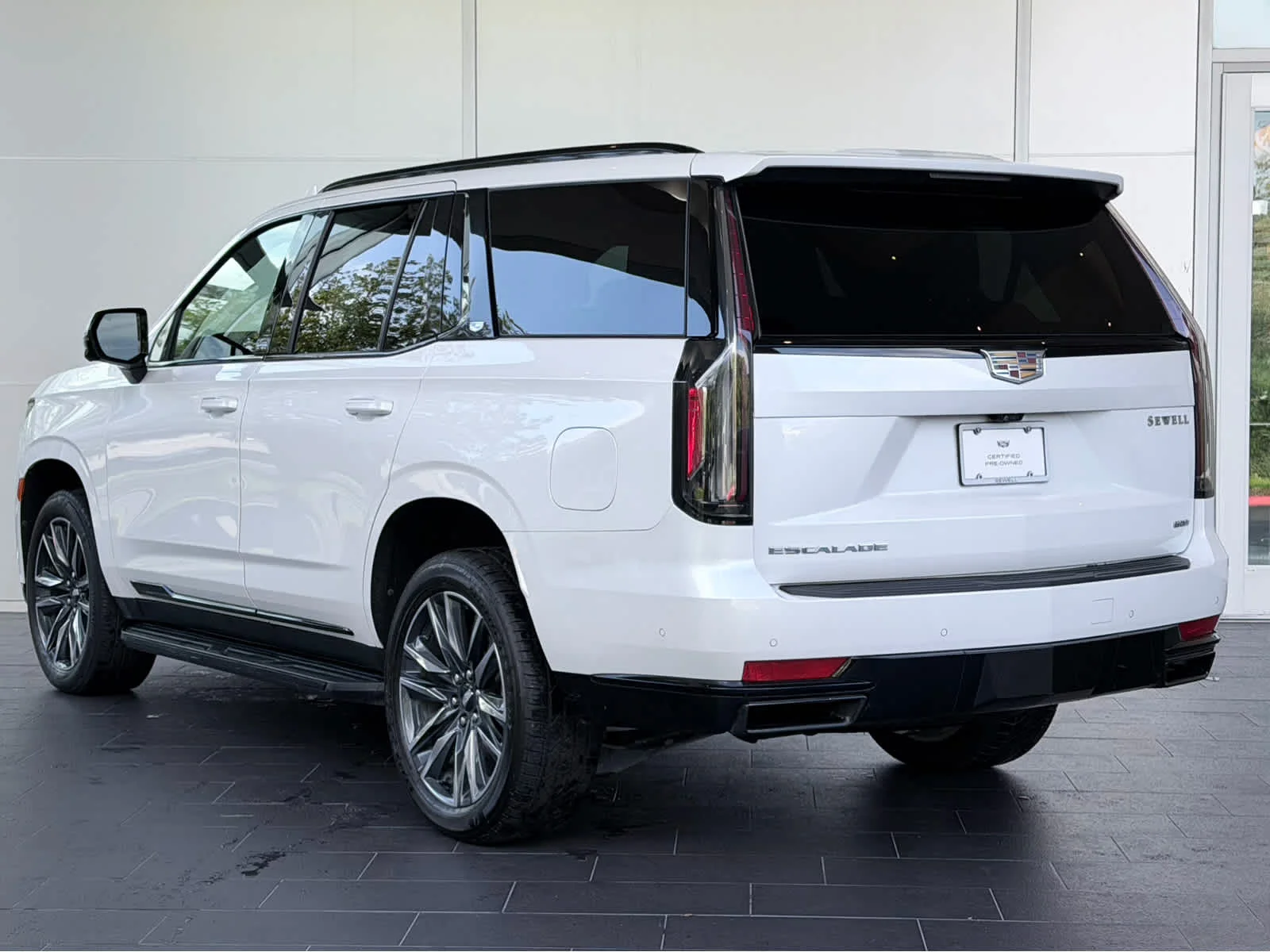 Certified Used 2024 Crystal White Tricoat Cadillac Sport image 6