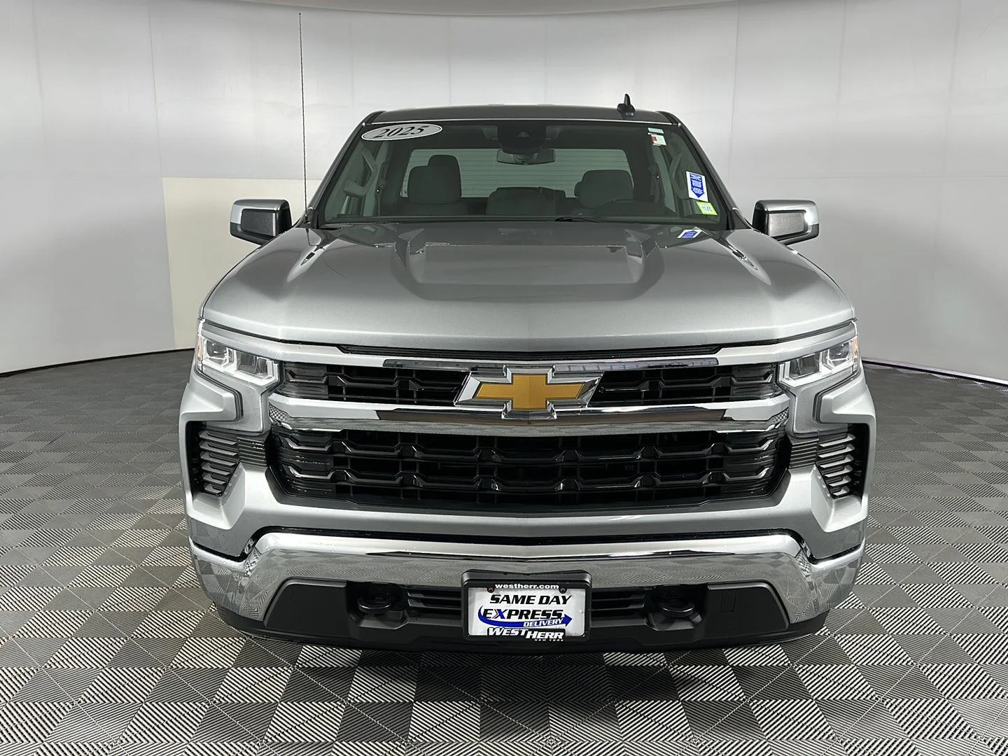 Used 2024 Sterling Gray Metallic Chevrolet LT image 5