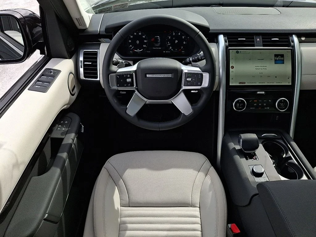 New 2026  Land Rover S image 7
