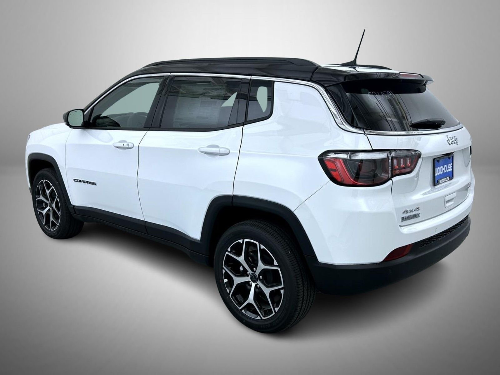 New 2026 Bright White Clear-Coat Exterior Paint Jeep Limited image 7