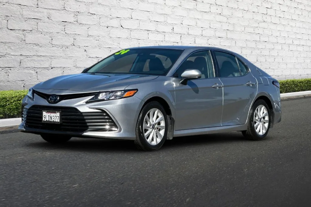 Used 2024 Silver Toyota LE image 8