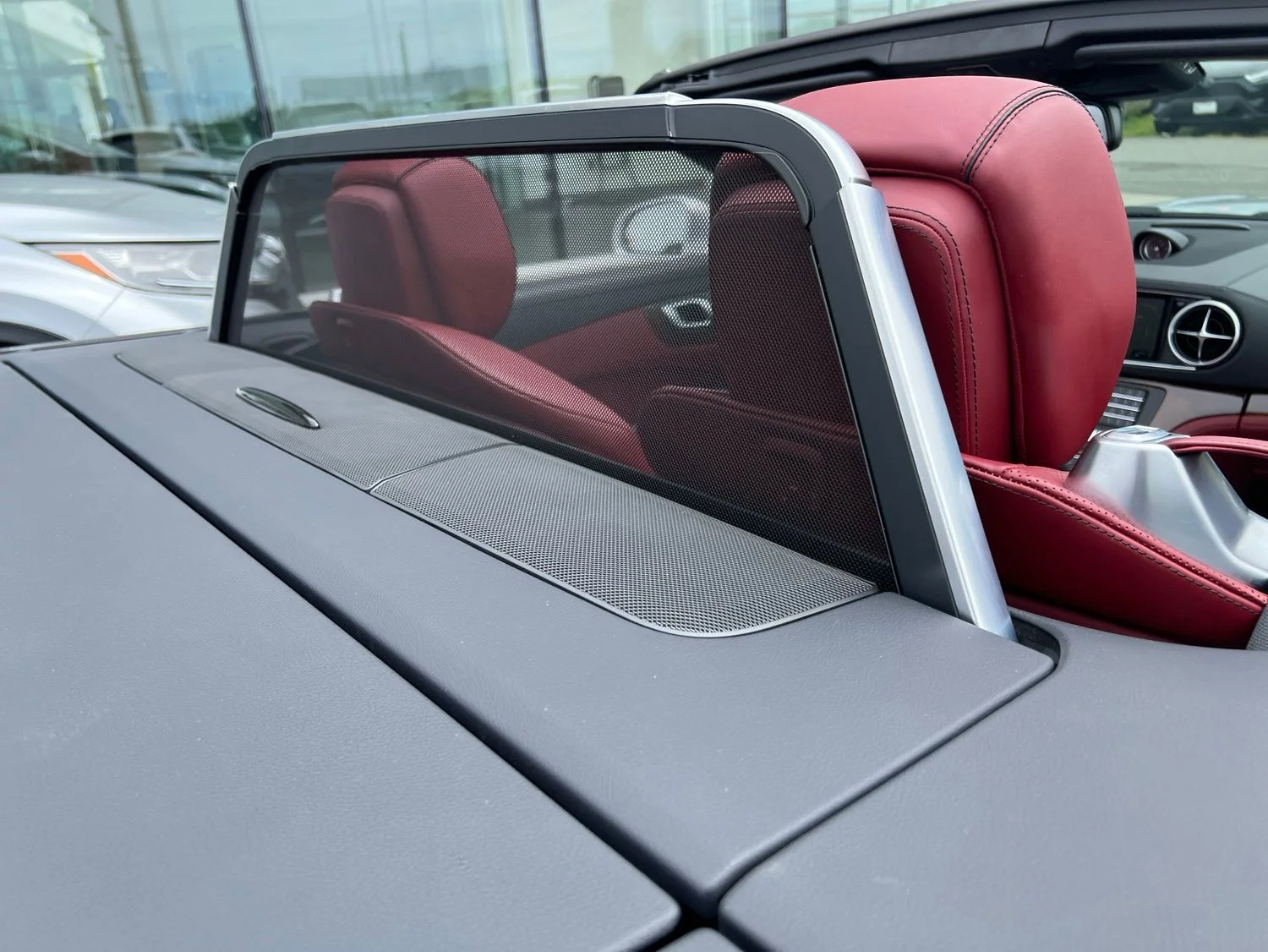 Used 2019 Silver Mercedes-Benz SL 550 image 7
