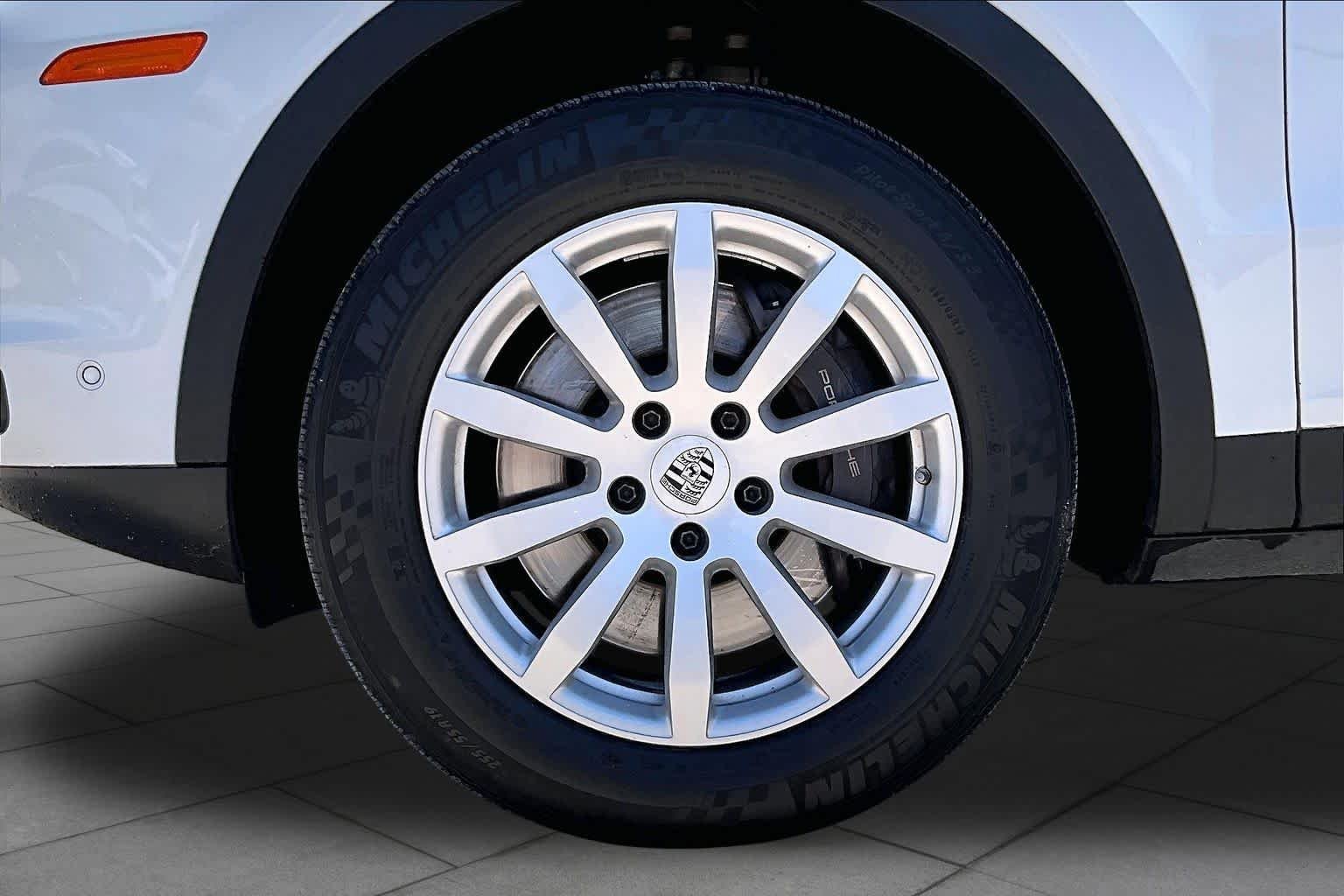 Used 2023 White Porsche  image 10