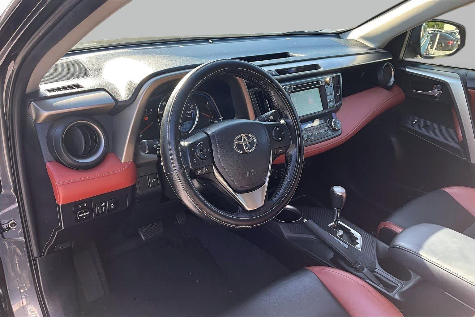 Used 2015 Magnetic Gray Metallic Toyota Limited image 17