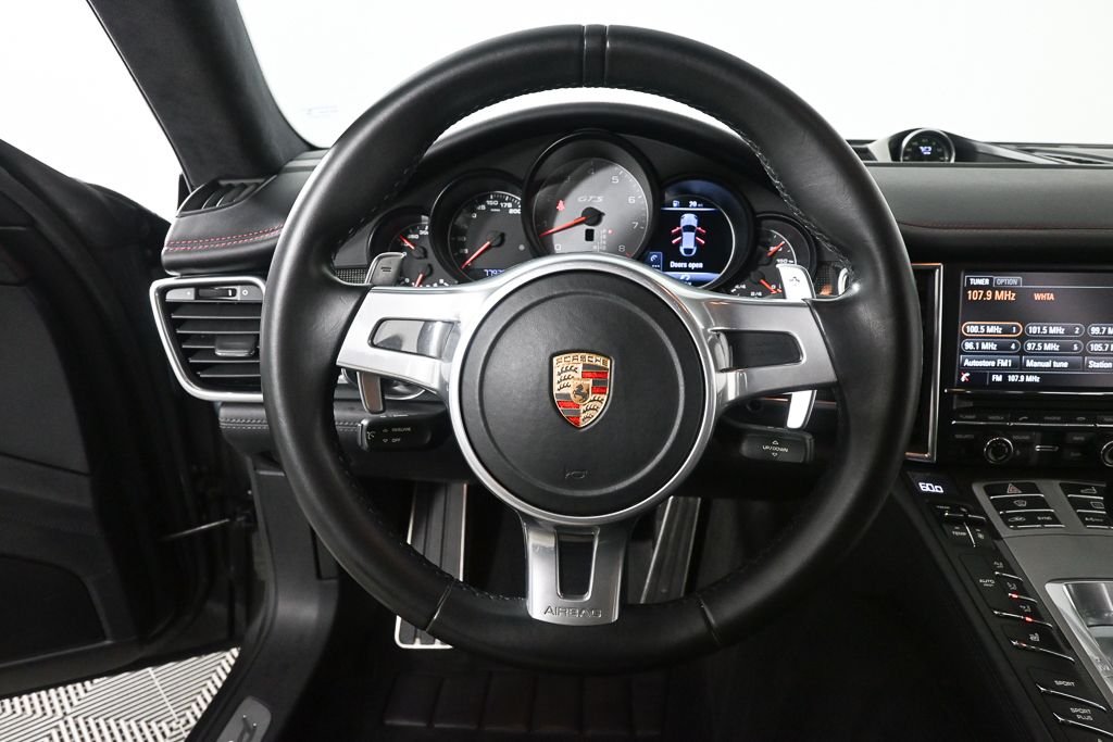 Used 2015  Porsche GTS image 2