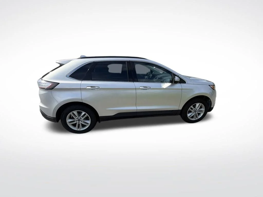 Used 2017 Silver Ford SEL image 7