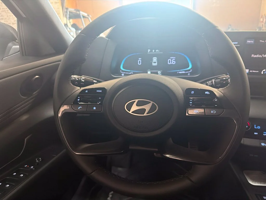 Used 2026 Serenity White Hyundai SEL Sport image 24