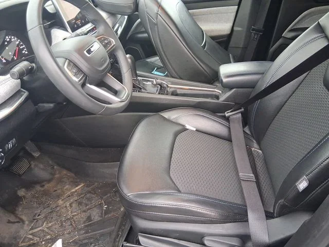 Used 2022 Black Jeep Latitude image 7