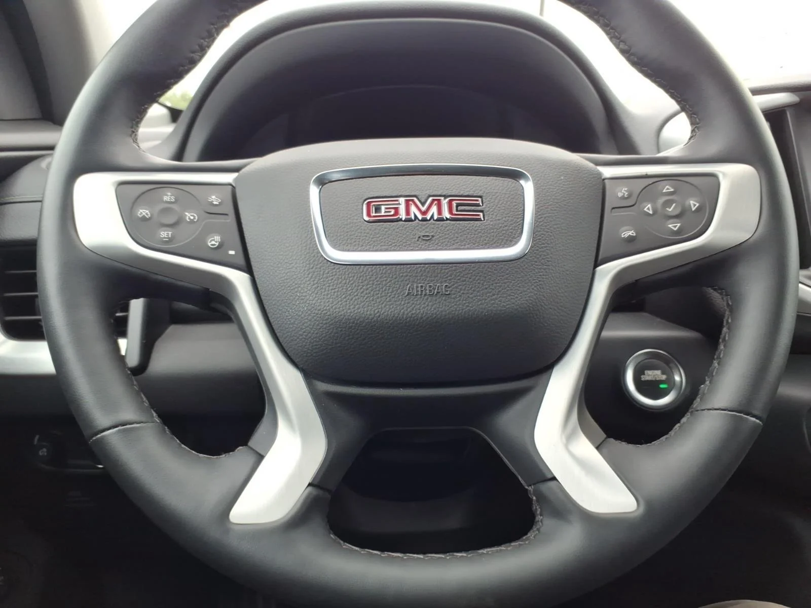 Used 2023 Volcanic Red Tintcoat GMC SLT image 24