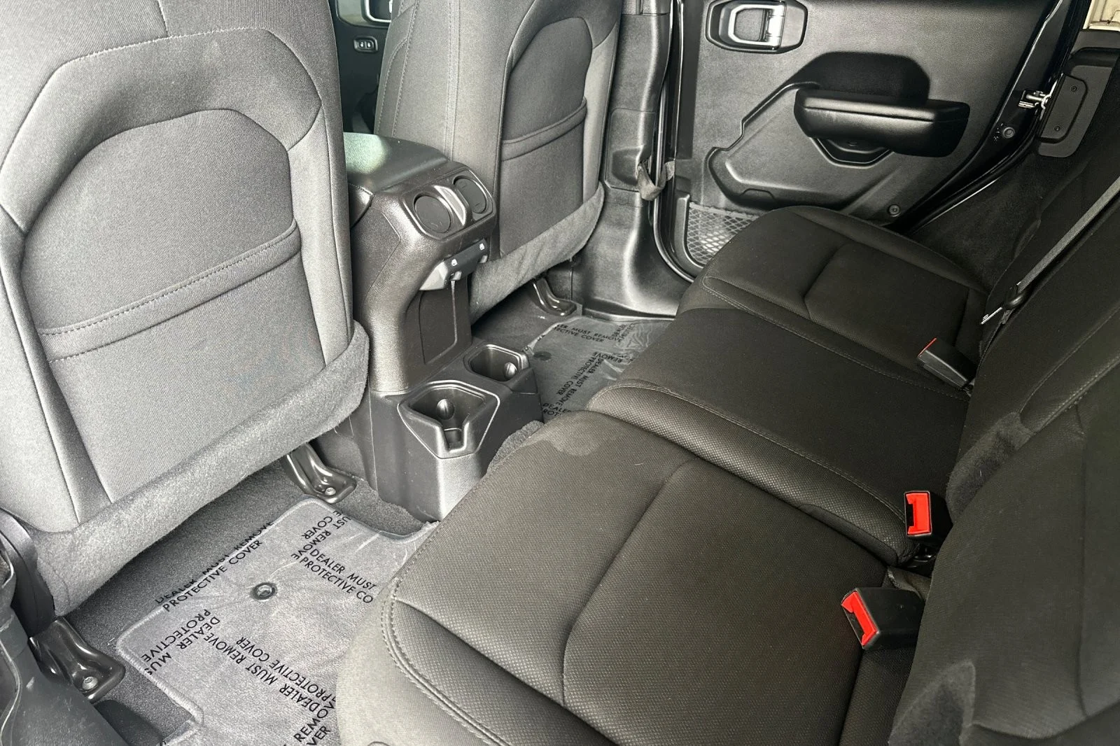 Used 2019 BLACK Jeep Sport image 11