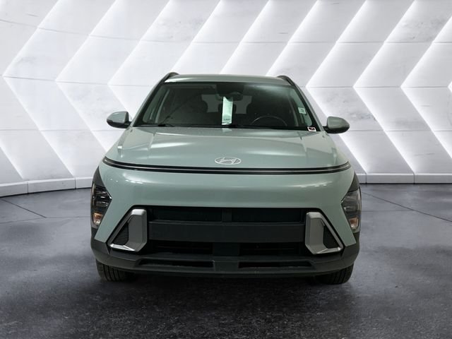 Used 2024 Green Hyundai SEL image 2