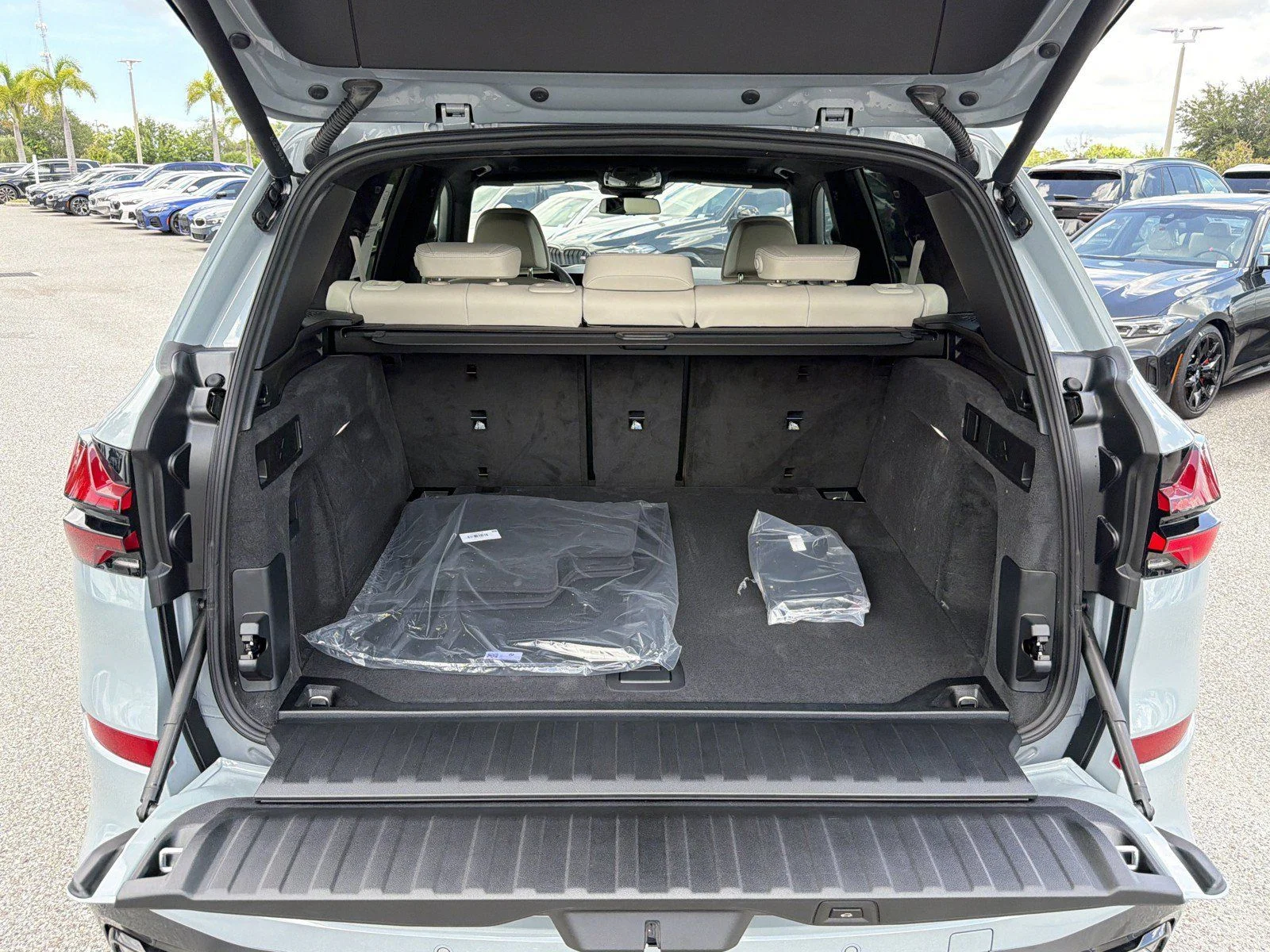 New 2026 Brooklyn Grey Metallic BMW xDrive40i image 12