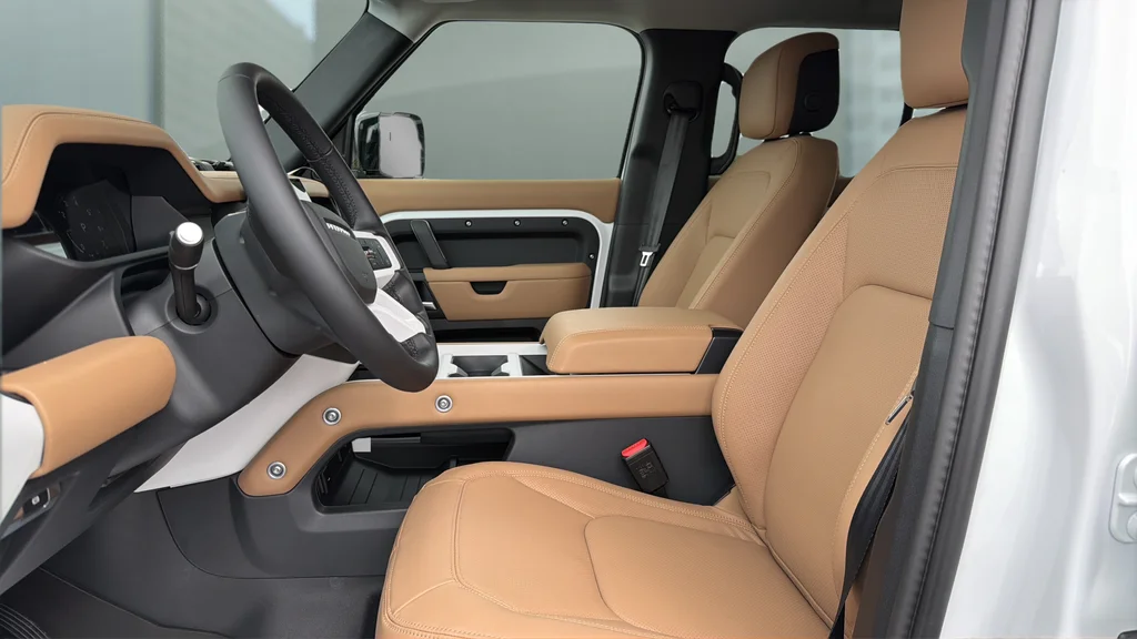 New 2026 White Land Rover S image 18