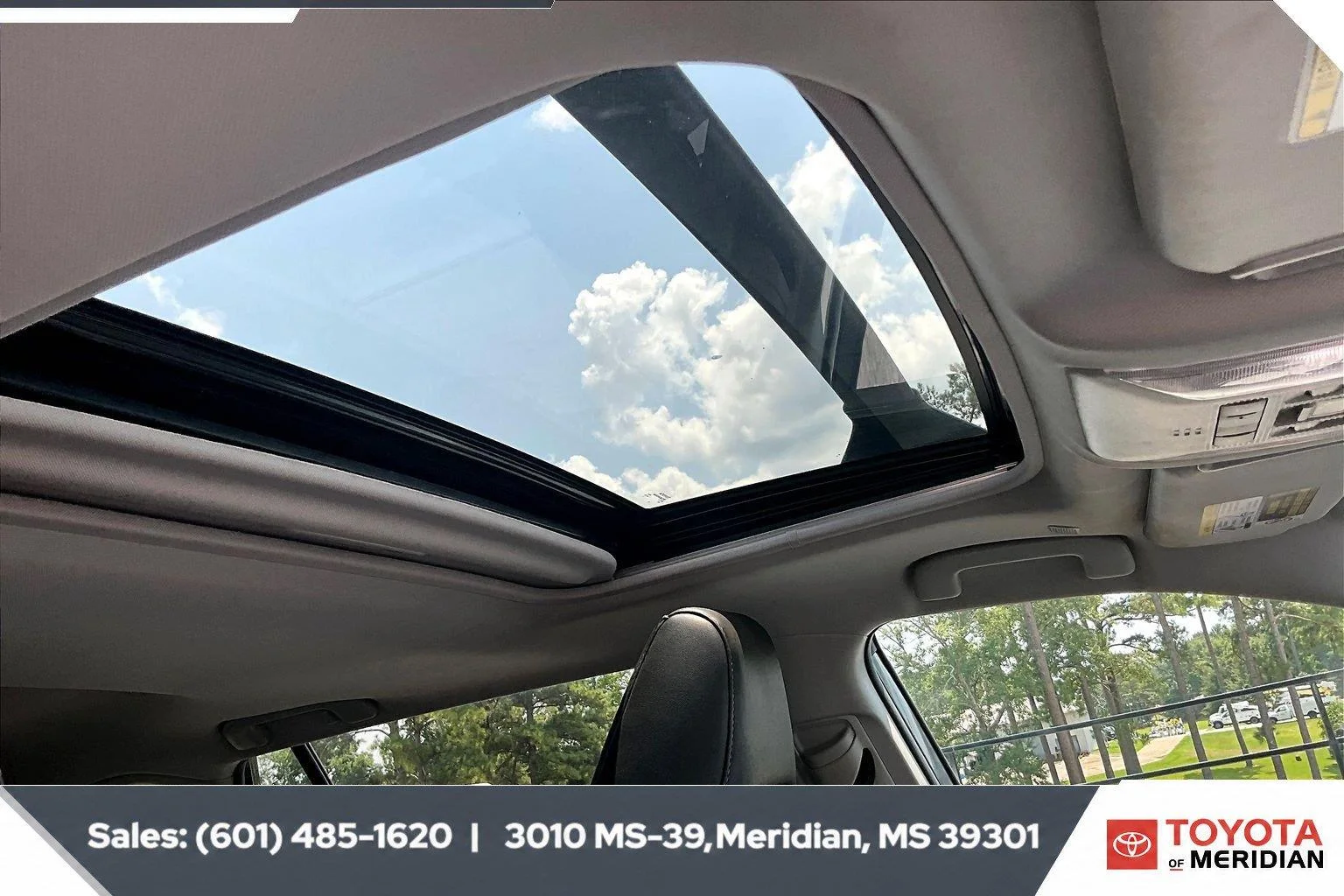 Used 2023 Magnetic Gray Metallic Toyota XLE Premium image 16