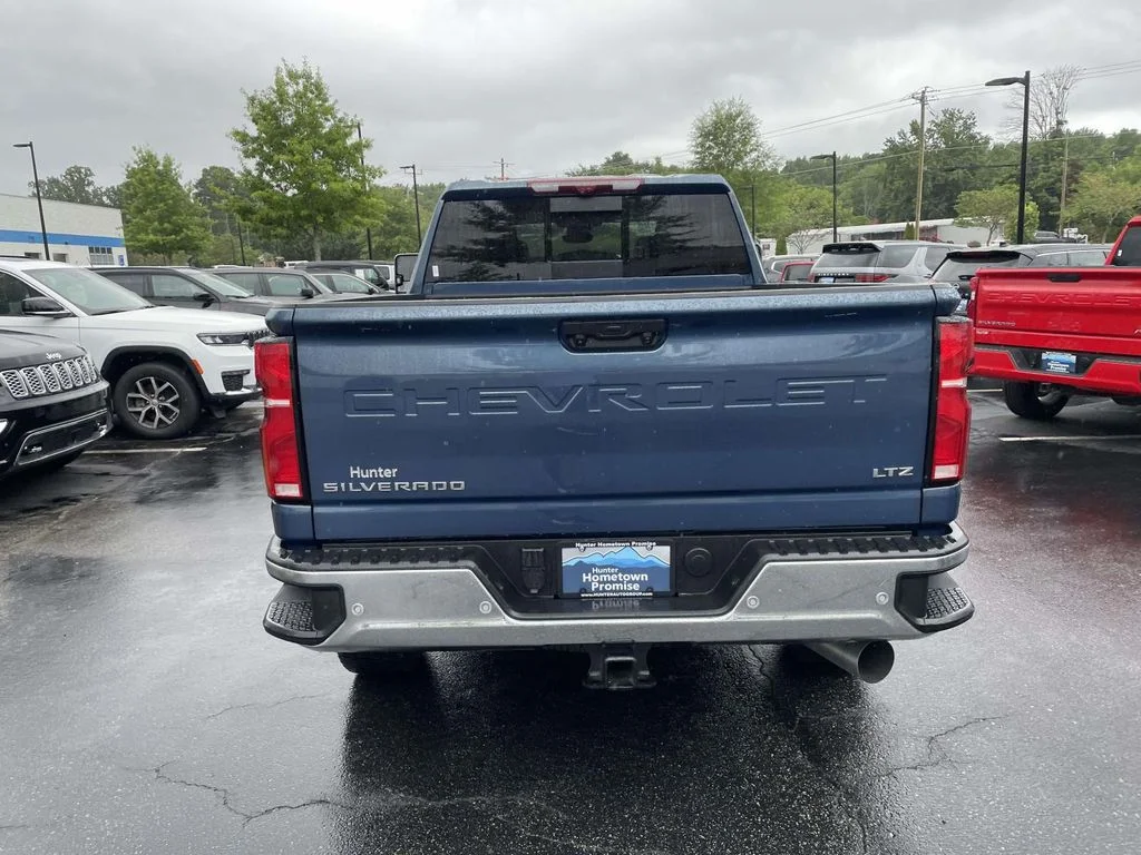 Certified Used 2025 Lakeshore Blue Metallic Chevrolet LTZ image 5