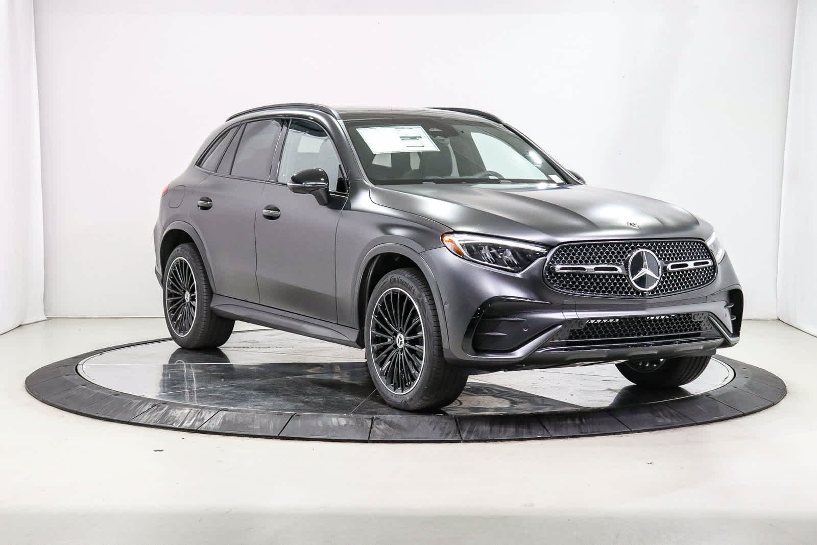 New 2027 MANUFAKTUR exclusive graphite grey magno Mercedes-Benz GLC 300 image 5