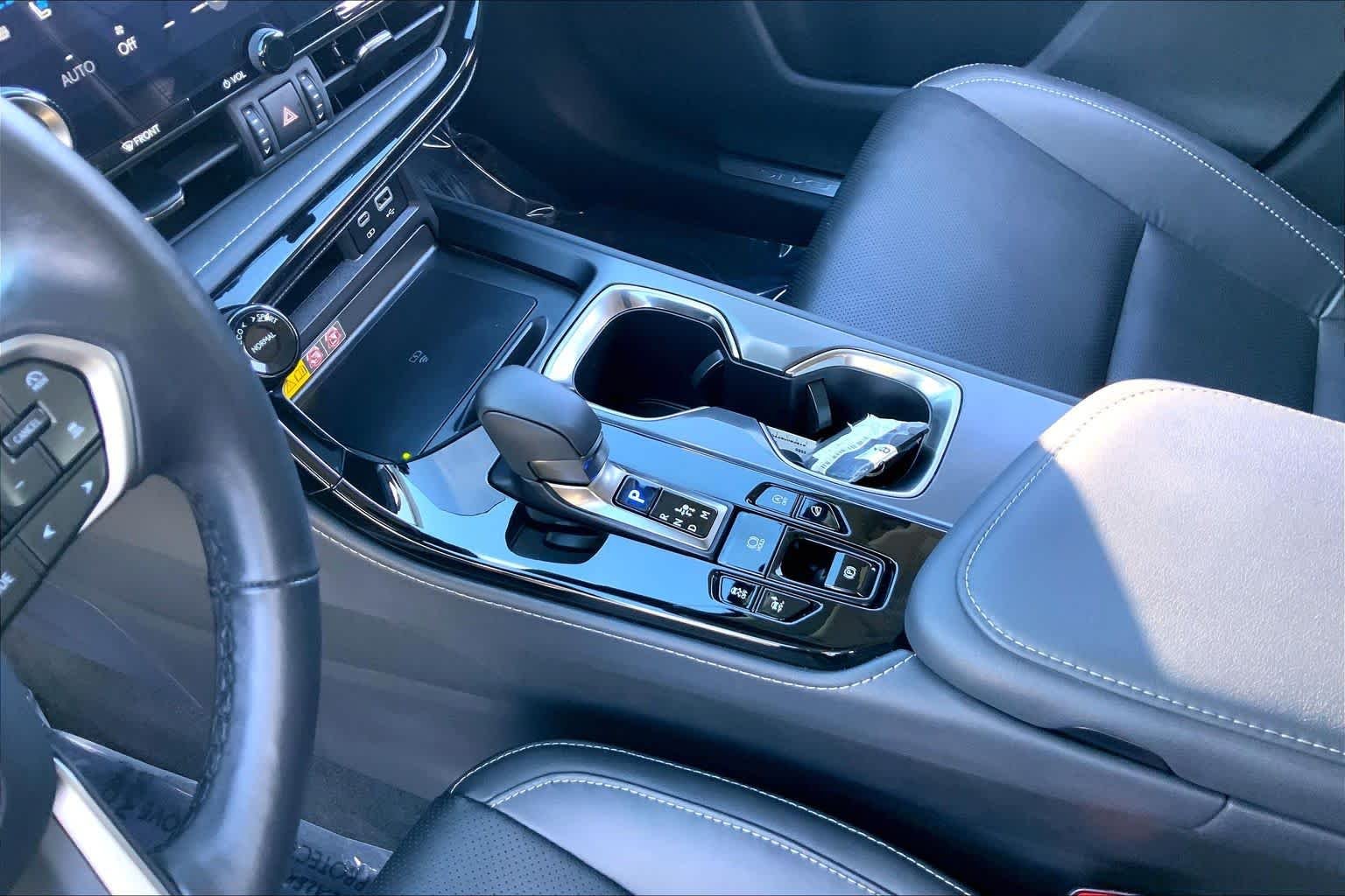 Certified Used 2025 Caviar Lexus Premium image 17