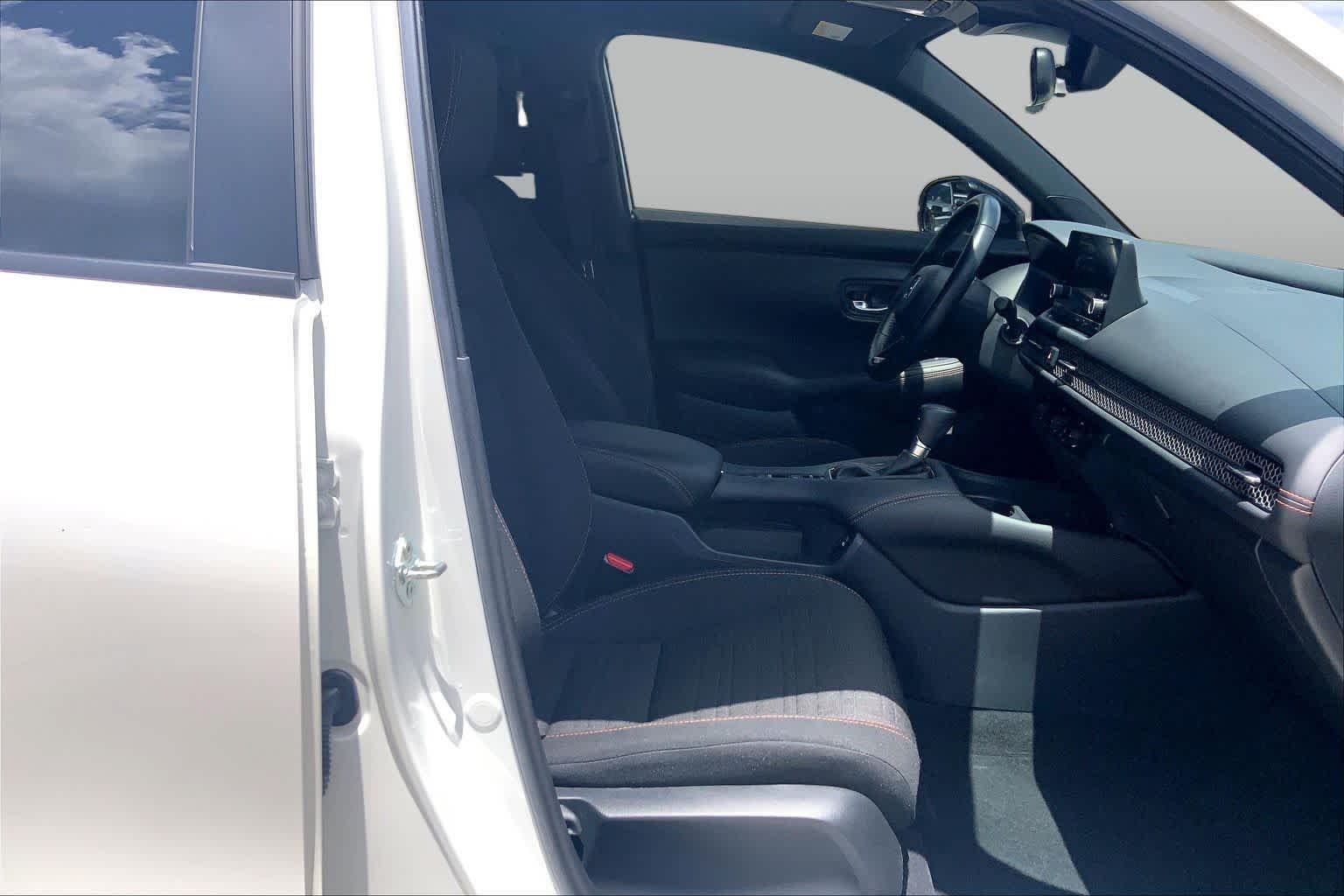 Used 2025 Platinum White Pearl Honda Sport image 9