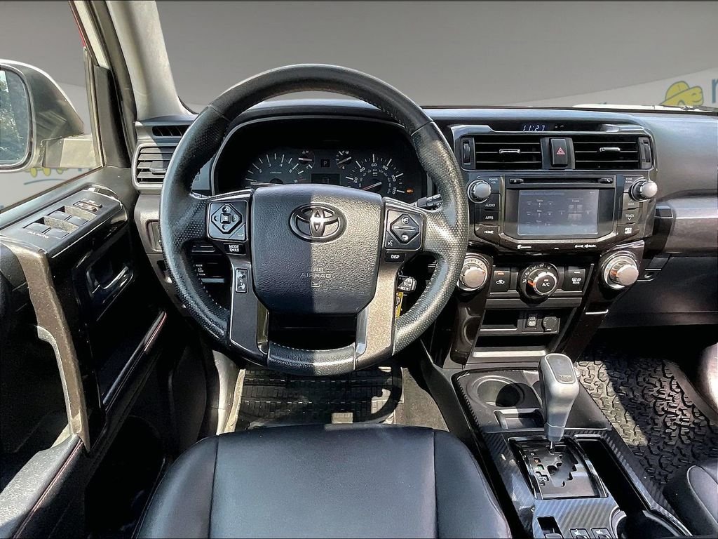 Used 2019 White Toyota SR5 image 17