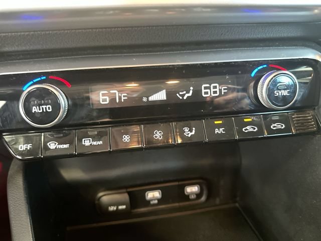 Used 2021 Red Kia LXS image 18