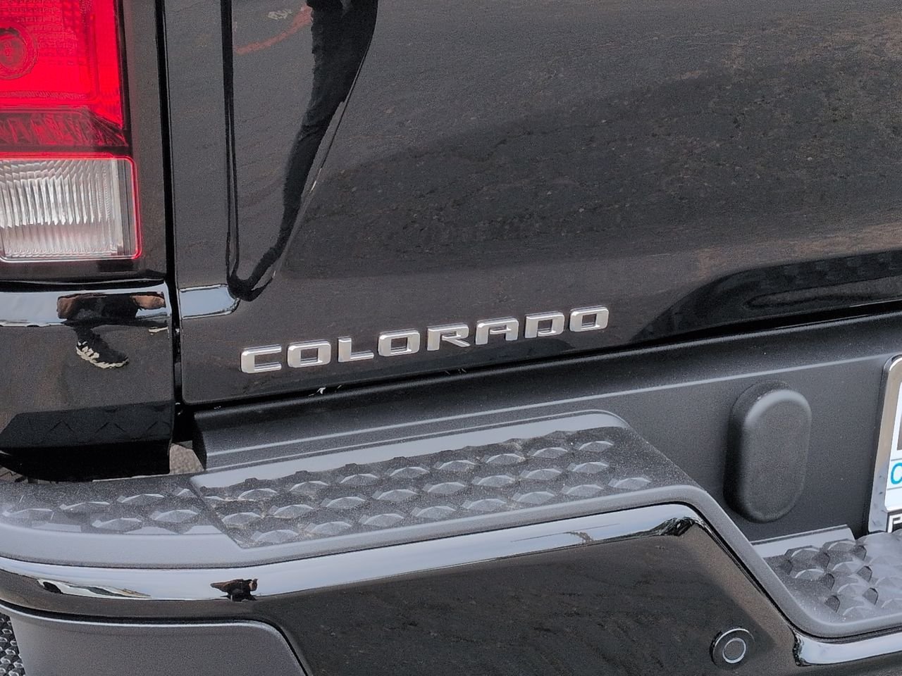 2026 Chevrolet Colorado LT - Photo 32
