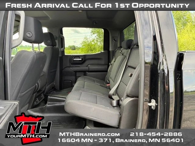 Used 2023 Black Chevrolet Custom image 10