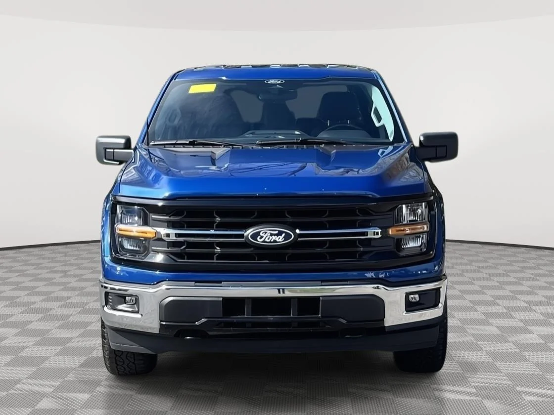 Used 2025 Atlas Blue Ford XLT image 4