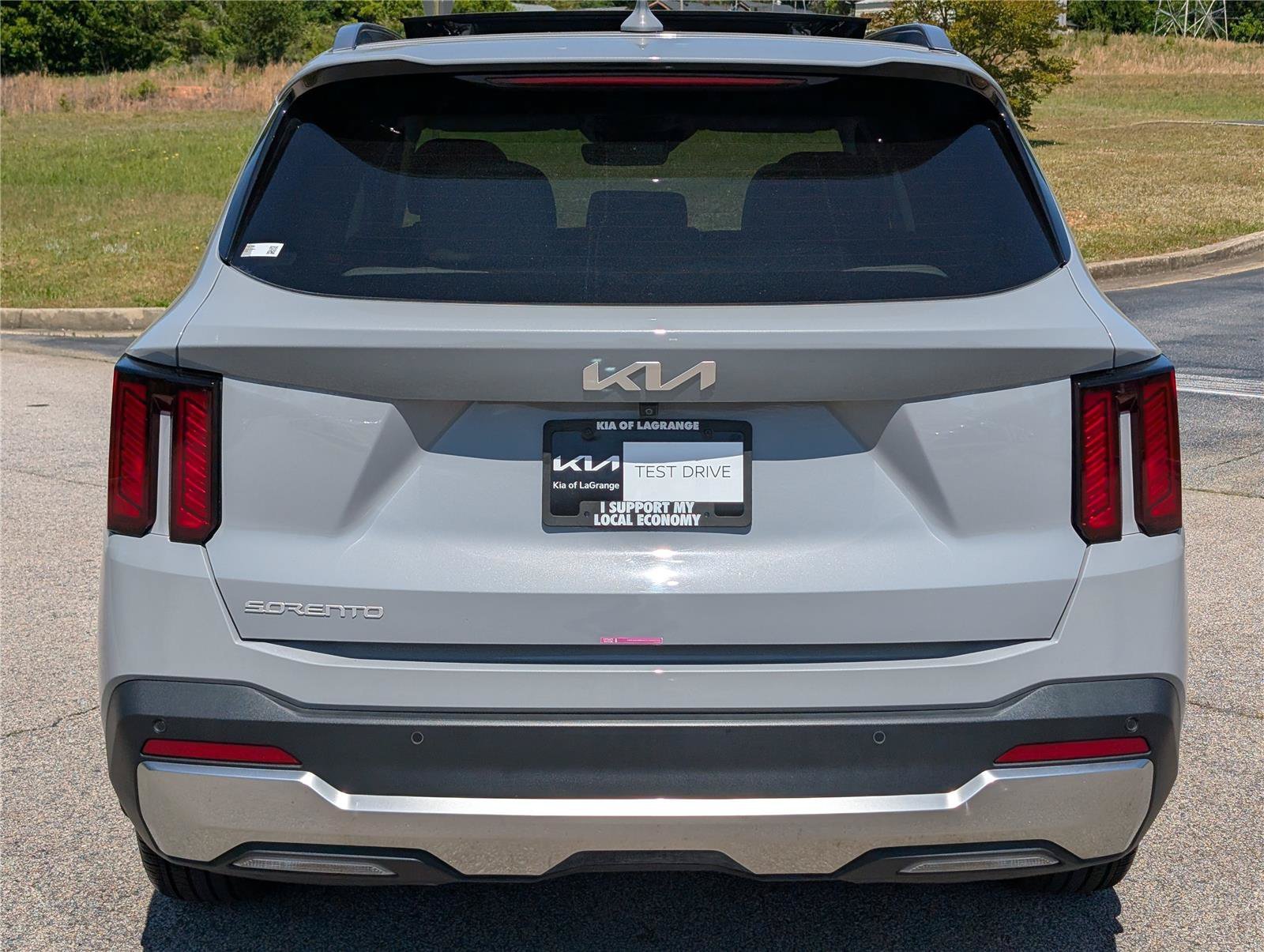 Used 2025 Wolf Gray Kia S image 8