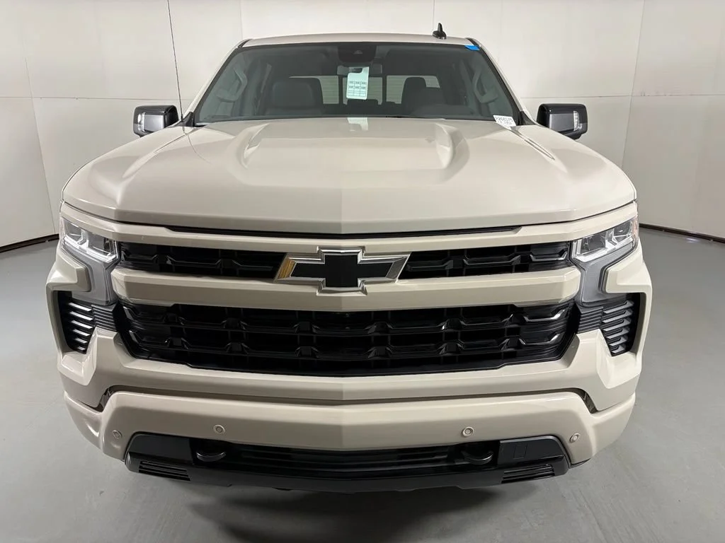 New 2026 White Sands Chevrolet RST image 4
