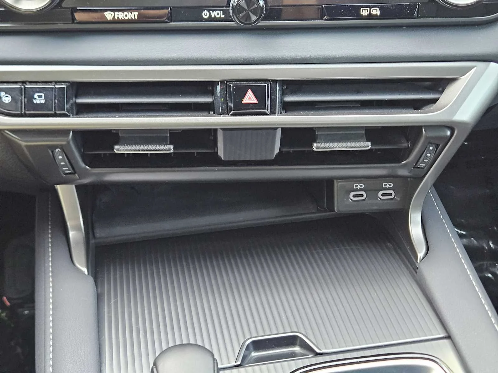Certified Used 2024 ULTRA WHITE Lexus F SPORT Handling image 13