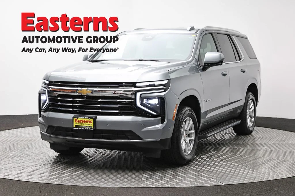 Used 2025 Gray Chevrolet LT image 1